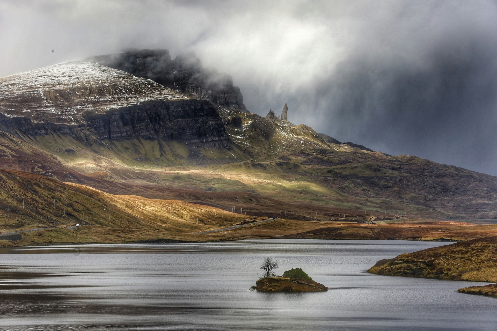 Wellness Retreat in the UK: Highlands, Cotswolds and Coast